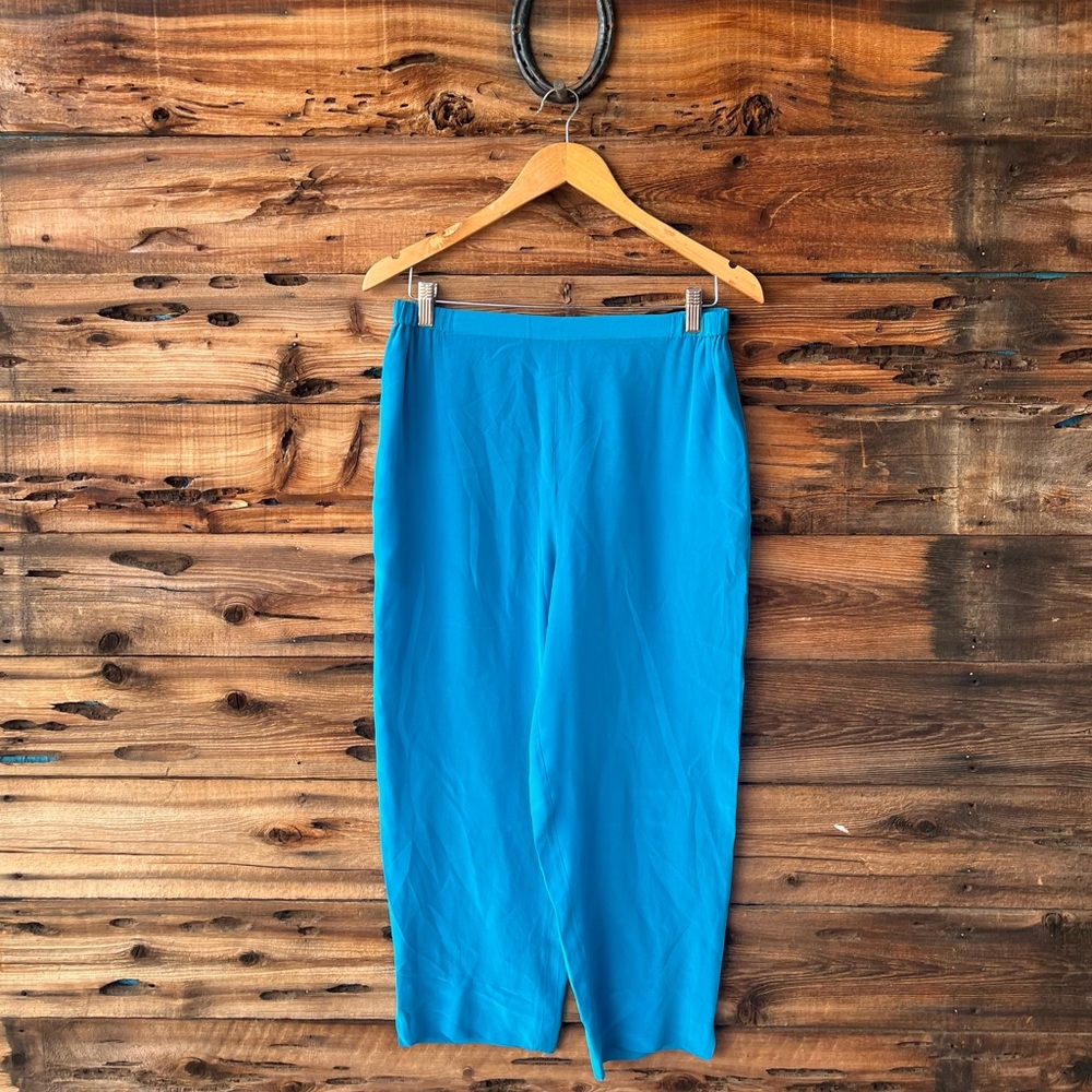 DIANE VON FURSTENBERG | Silk Assets 100% Silk Teal Blue & Lime Tulip 2-Piece Set - Picture 7 of 11